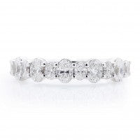Alternating Size Oval Diamond Ring