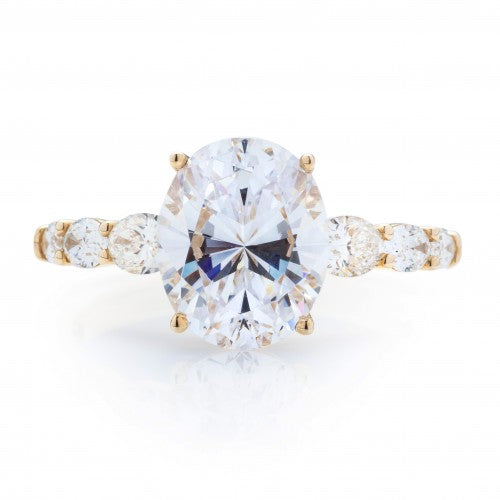 Oval Graduating Diamond Engagement Ring Setting