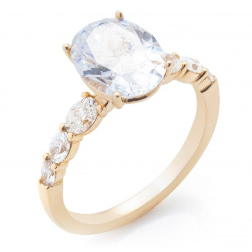 Oval Graduating Diamond Engagement Ring Setting